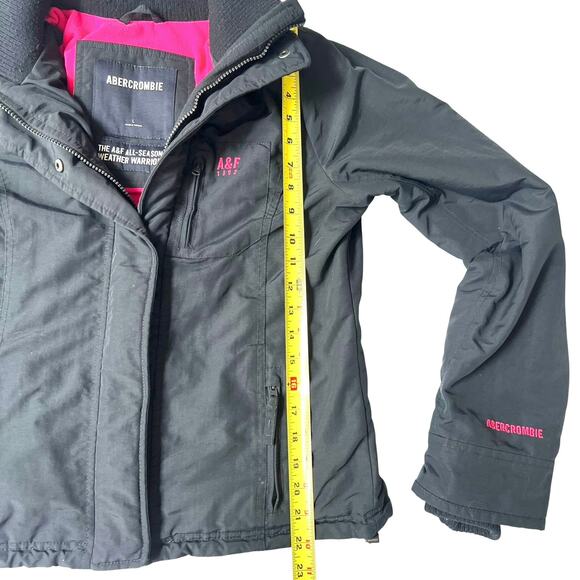 Abercrombie Women’s All-Season Weather Warrior Jacket Size Large - Picture 8 of 13